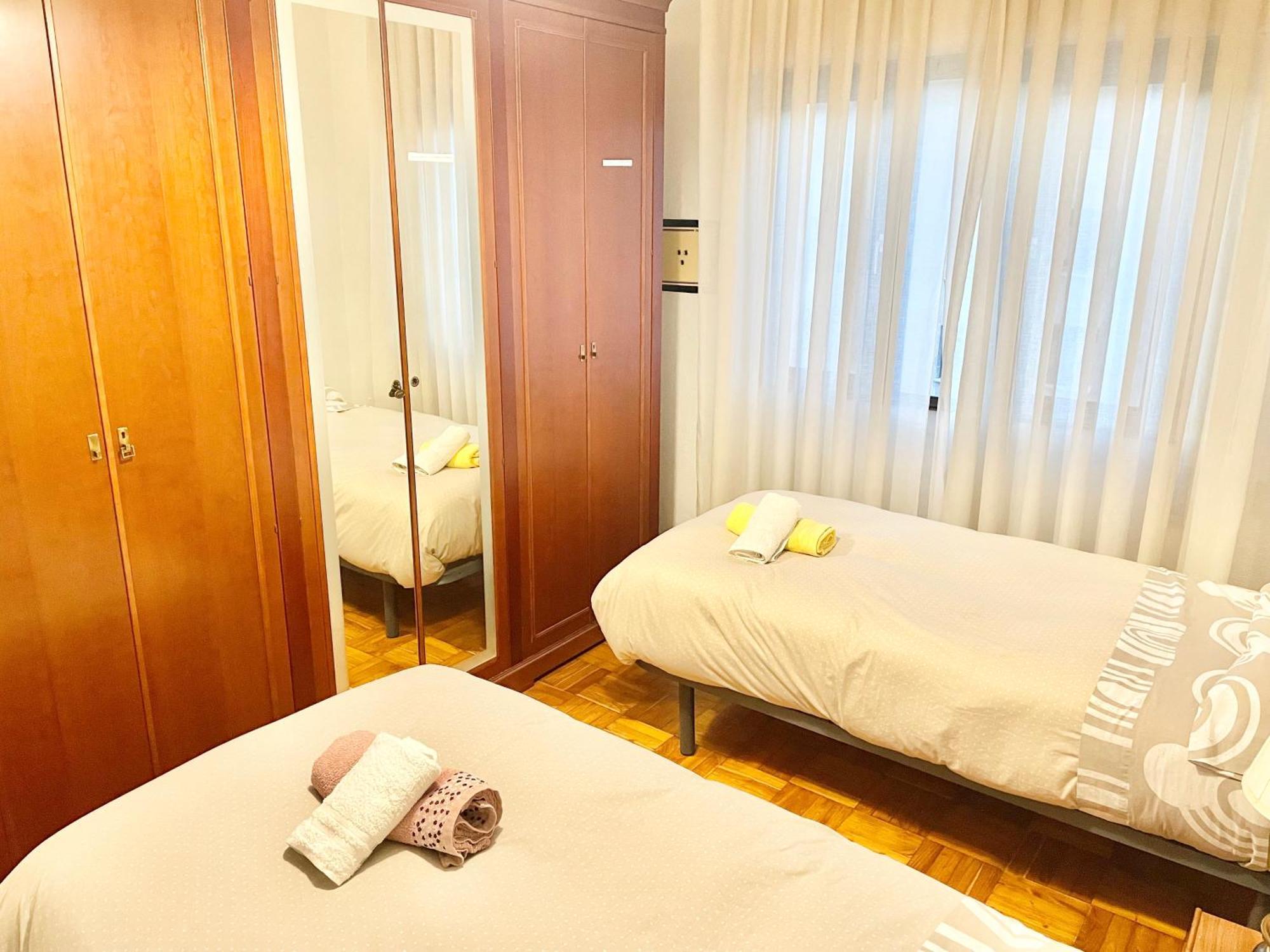 General Elorza Centro. Parking Incluido Apartman Oviedo Kültér fotó